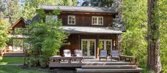 Metolius River Resort Cabin 1 Luxurious cabin on the Metolius River w/ fireplace