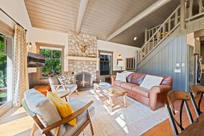 Televisio, takka, DVD-soitin