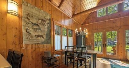 Metolius River Resort Cabin 6 Luxurious cabin on the Metolius River w/ fireplace