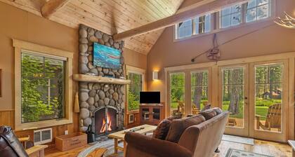 Metolius River Resort Cabin 7 Luxurious cabin on the Metolius River w/ fireplace