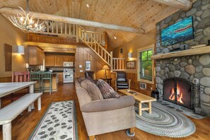 TV, lareira, DVD player