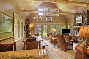 Interior - Metolius River Resort Cabin 9 Luxurious cabin on the Metolius River w/ fireplace (Camp Sherman)