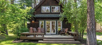 Metolius River Resort Cabin 11 Luxurious cabin on the Metolius River & fireplace