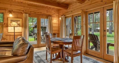 Metolius River Resort Cabin 12 Luxurious cabin on the Metolius River & fireplace