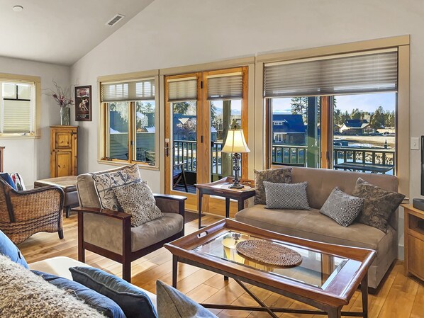 TV, peis og DVD-spiller