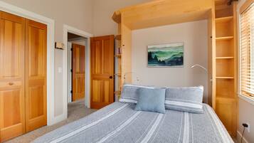 2 chambres, fer et planche Ă repasser, Wi-Fi, draps fournis