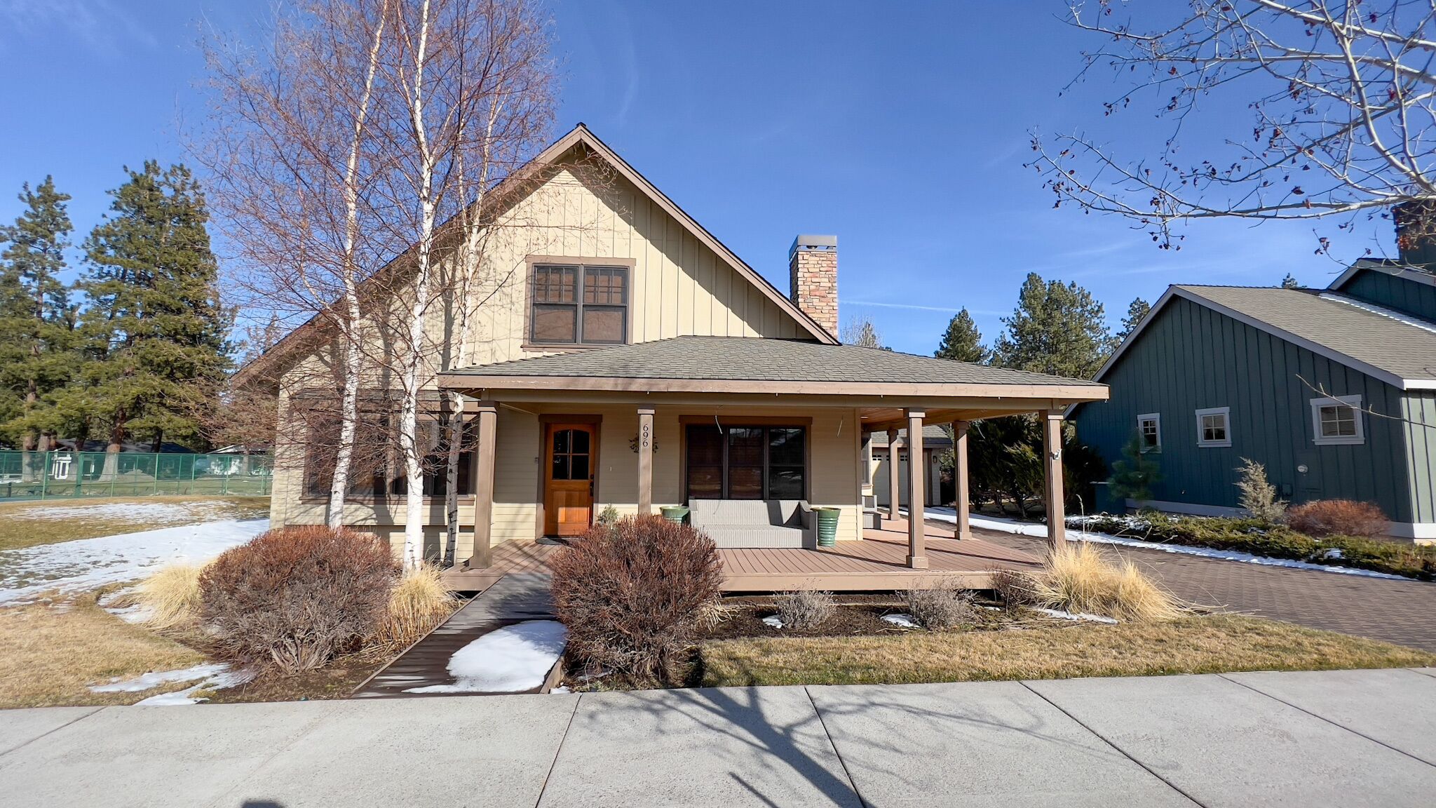 Rise and Shine a Peaceful and Whimsical Family Friendly Retreat 3 Bedroom 2 Bath