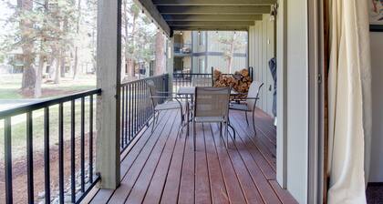 Fourth Sister Getaway Condo 2 bdrm 2 bth sleeps 6, fireplace, community pool/spa