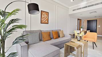 21st Century 707 | 2 quartos, roupas de cama premium, cofres nos quartos, escrivaninha