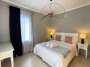 2 habitaciones, tabla de planchar con plancha y wifi gratis 