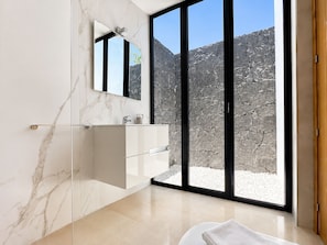 Badewanne, Haartrockner