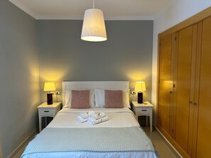 2 Schlafzimmer, Bügeleisen/Bügelbrett, kostenloses WLAN, Bettwäsche