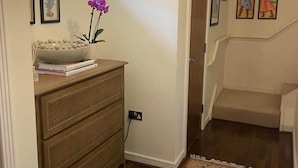 Basic Apartment, 1 Double Bed | Interior - Beautiful & Stylish 1BD Flat - Fulham (London)