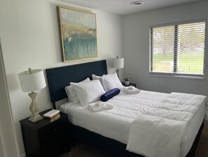 Iron/ironing board, bed sheets