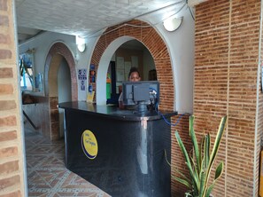 Reception - Hostal Luna Llena  (Cartagena)