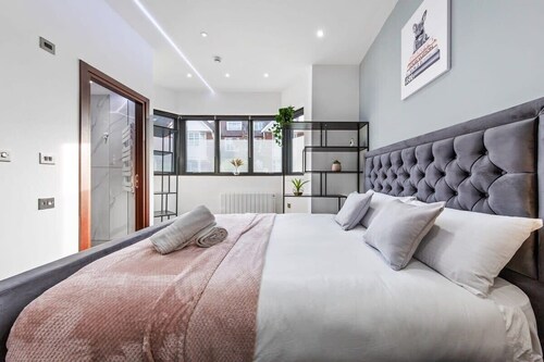 Luxury Cosy Studio Apartment Sleeps 2