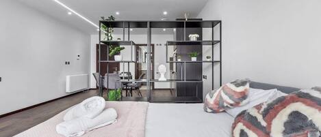 1 sovrum, strykjärn/strykbräda, wi-fi och sängkläder