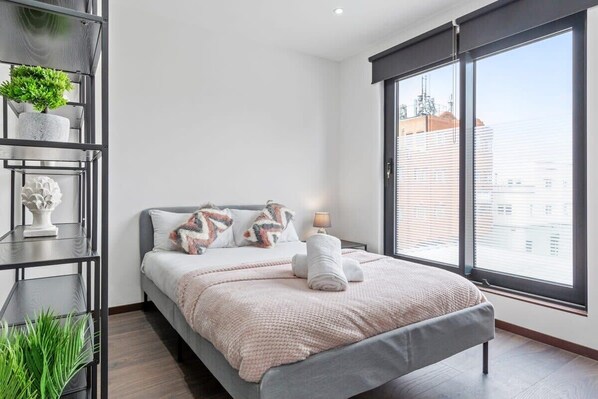 1 makuuhuone, silitysrauta/-lauta, Wi-Fi, vuodevaatteet