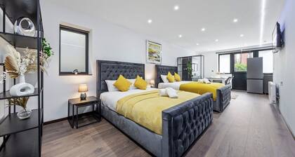 Luxury Studio in London Sleeps 4