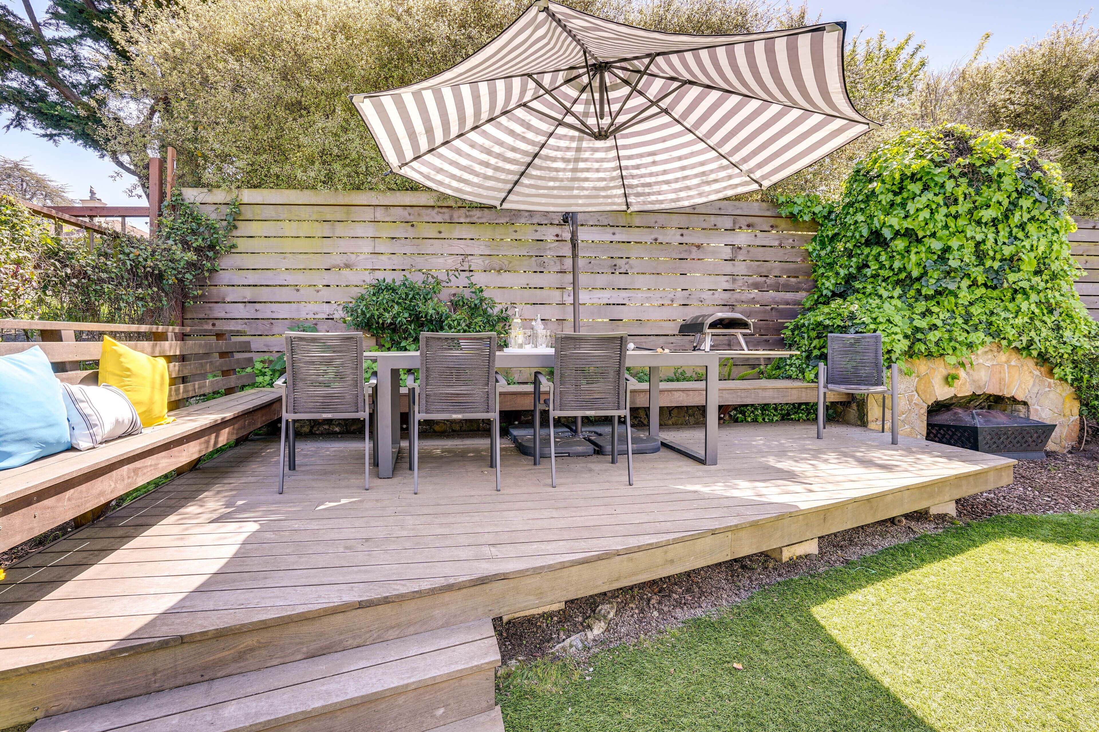 Tempat makan outdoor