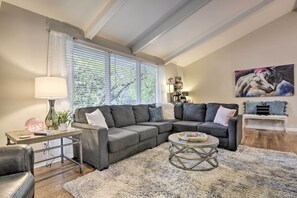 House (3 Bedrooms) | Interior - Recently Renovated Raleigh Retreat w/ Patio! (Raleigh)