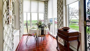 Rumah (5 Bedrooms) | Interior