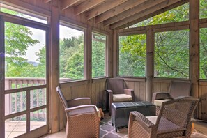 House (3 Bedrooms) | Interior - Luxe Rumbling Bald Home w/ Deck & Mountain View (Lake Lure)