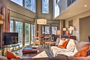House (3 Bedrooms) | Interior - Luxe Rumbling Bald Home w/ Deck & Mountain View (Lake Lure)