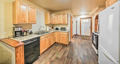 Priest Lake Apartment Near Hiking Trails!