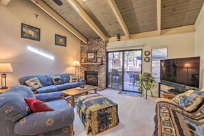 Apartment (2 Bedrooms) | Interior - 1 Mi to Diamond Peak Skiing: Incline Village Condo (Incline Village)