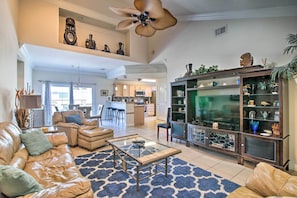 Apartment (2 Bedrooms) | Front of property
