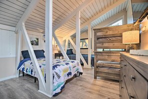 Apartment (3 Bedrooms) | Interior - Elegant Mountain-view Condo < 1 Mi to Lifts! (Mammoth Lakes)
