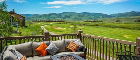 House (4 Bedrooms) | Terrace/patio