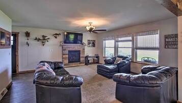 House (4 Bedrooms) | Interior