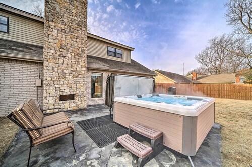 Immaculate 'woodland View' Retreat w/ Hot Tub