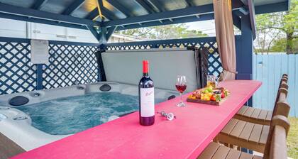 San Antonio Vacation Rental ~ 7 Mi to River Walk!