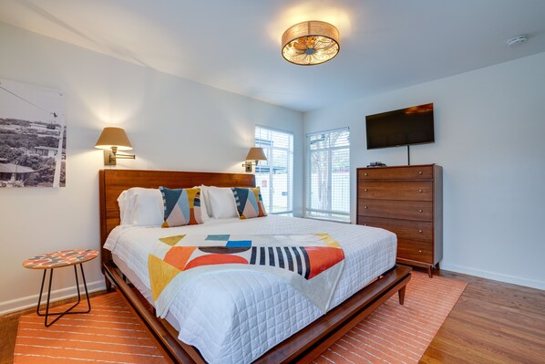 House (2 Bedrooms) | Interior