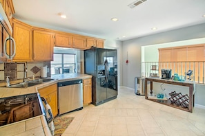 Apartment (3 Bedrooms) | Interior - Hot Springs Nat'l Park Condo w/ Water Views! (Hot Springs)