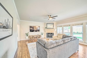 House (5 Bedrooms) | Interior