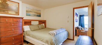 4 Mi to Marina: Family Townhome in Silverthorne!