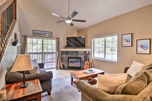 Interior - Breck Condo w/ Hot Tub Access: 6 Mi to Ski Resort! (Breckenridge)