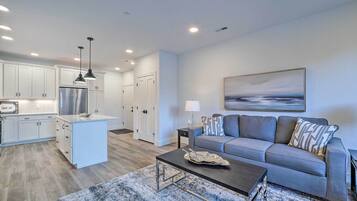 Apartment (1 Bedroom) | Interior