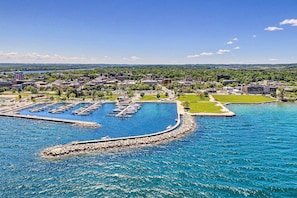 Interior - Downtown Traverse City Condo: 32 Mi to Ski Slopes! (Traverse City)