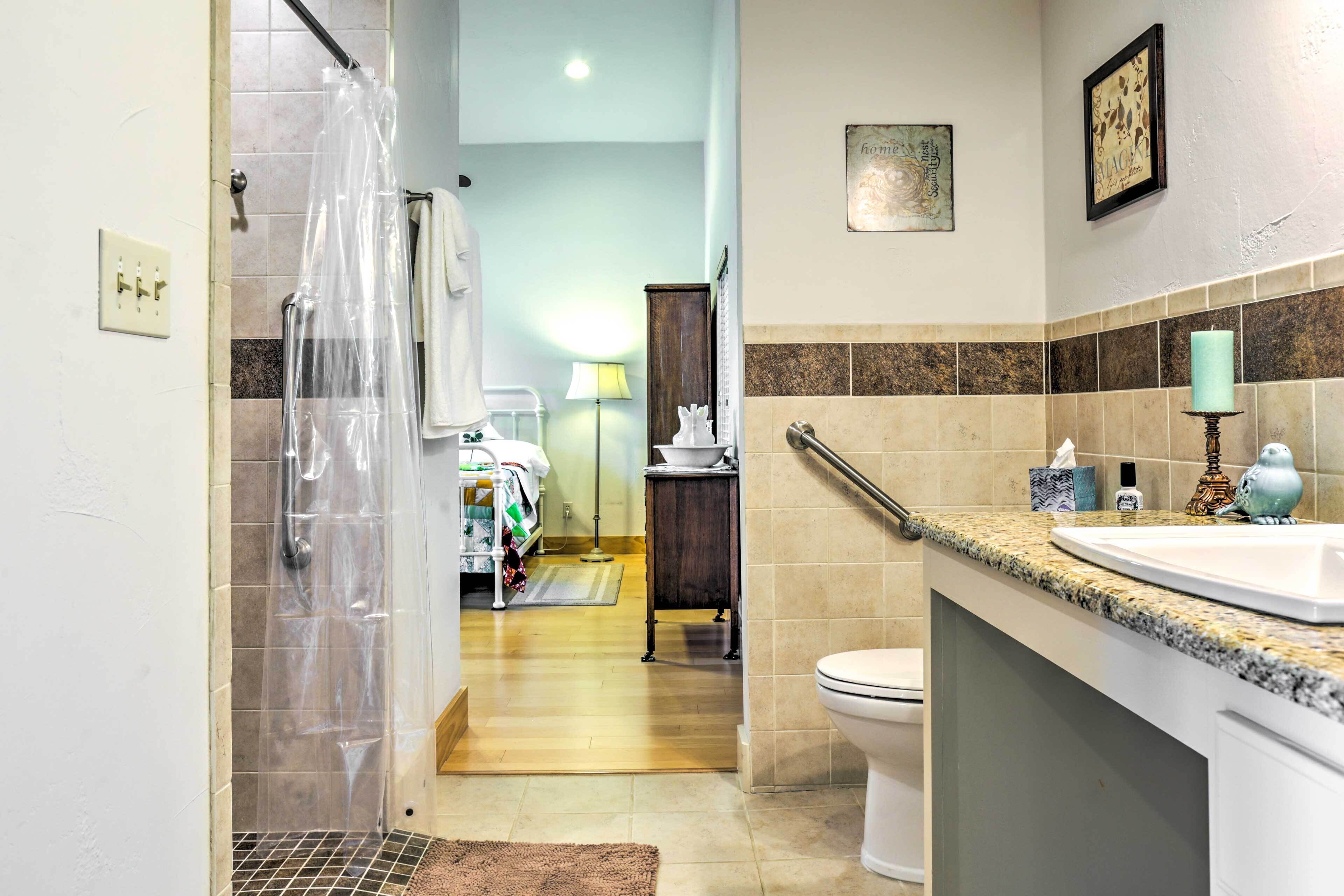 House (2 Bedrooms) | Interior