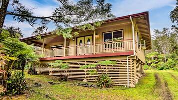 House (3 Bedrooms) | Front of property
