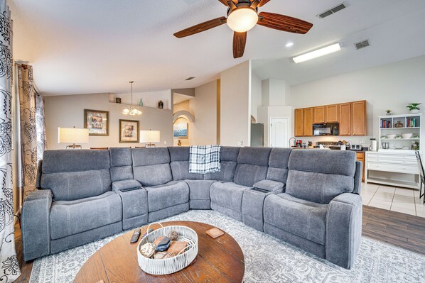 House (4 Bedrooms) | Interior