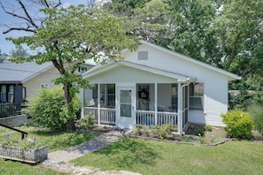 Cottage (2 Bedrooms) | Interior