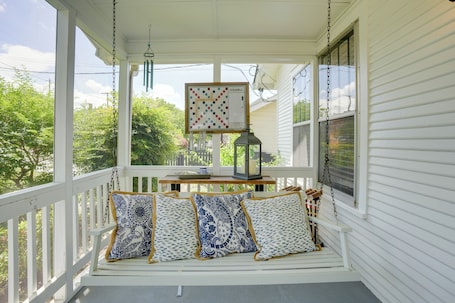 Cottage (2 Bedrooms) | Interior