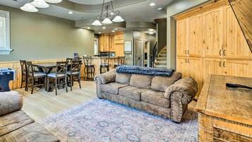 Apartment (1 Bedroom) | Interior