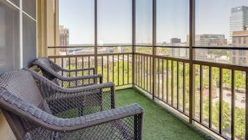 Apartment (1 Bedroom) | Interior